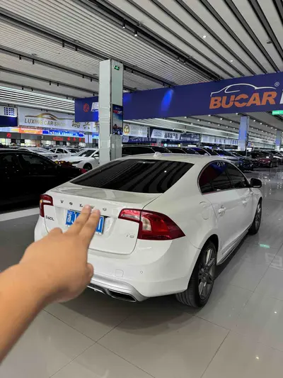 Volvo S60 2015 S60L T5 Smart Drive thumbnail 6