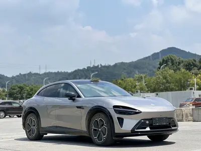 小米汽车 小米YU7 2025款 超长续航后驱版 thumbnail 4