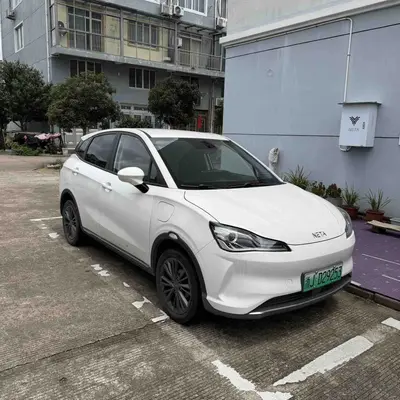 哪吒汽车 哪吒V 2022款 潮 400 Lite thumbnail 3