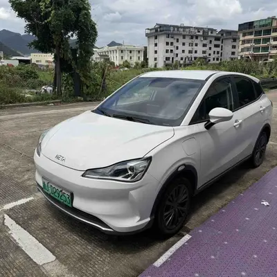 哪吒汽车 哪吒V 2022款 潮 400 Lite thumbnail 1