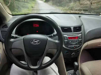 现代 瑞纳 2014款 1.4L 自动智能型GLS thumbnail 6