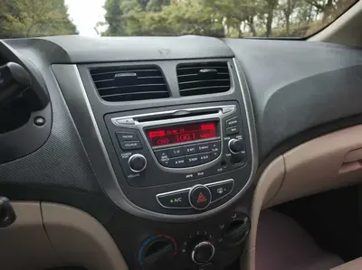 现代 瑞纳 2014款 1.4L 自动智能型GLS thumbnail 8