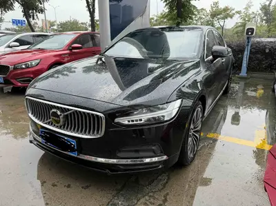 Volvo S90 2024 B5 ZhiyiLuxury thumbnail 1