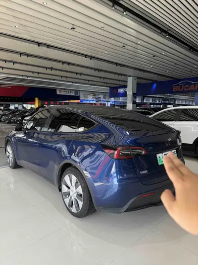特斯拉 Model Y 2022款 后轮驱动版 thumbnail 5