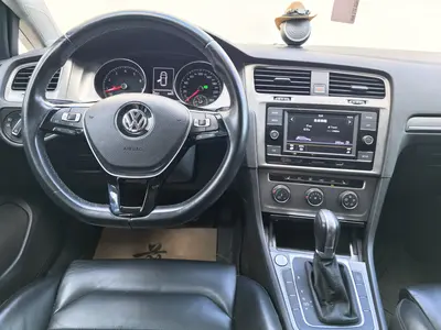 Volkswagen Golf 2015 1.4TSI Auto Comfort thumbnail 9