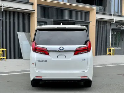 丰田 埃尔法 2021款 双擎 2.5L 尊贵版