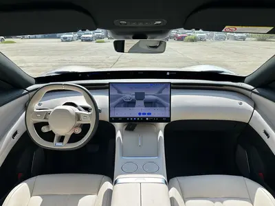 小米汽车 小米YU7 2025款 超长续航后驱版 thumbnail 6