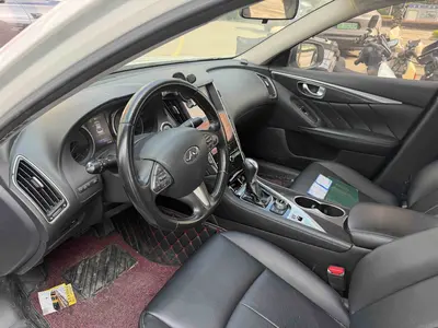 英菲尼迪 Q50L 2015款 2.0T 舒适版 thumbnail 4