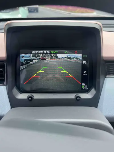 Chery NEV QQ Ice Cream 2024 170km I'm sorry, but "圣代" is not a car specification or trim text. It typically means "sundae" (as in ice cream) in Chinese. Could you please provide the correct car specification text? + thumbnail 17