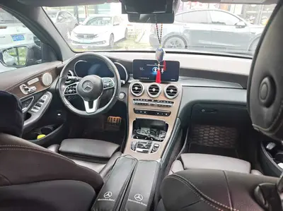 奔驰 GLC 2022款 级 改款 GLC 300 L 4MATIC 动感型臻藏版