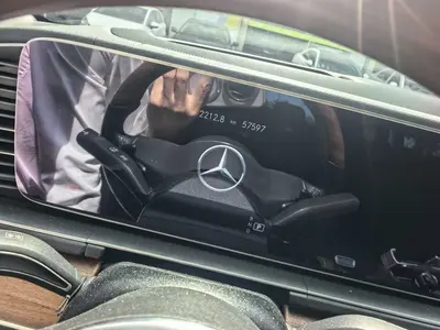 Mercedes-Benz GLS 2023 -Class GLS 450 4MATIC Luxury thumbnail 8