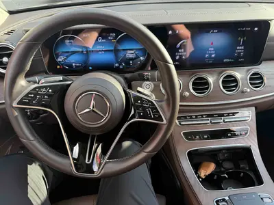 Mercedes-Benz E-Class 2023 E 260 L thumbnail 12
