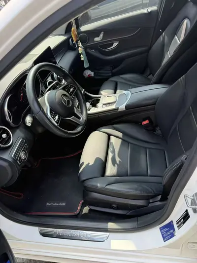 Mercedes-Benz C-Class 2019 C 180 L FashionSport thumbnail 4