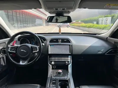 Jaguar XEL 2019 2.0T 200PS Luxury thumbnail 9