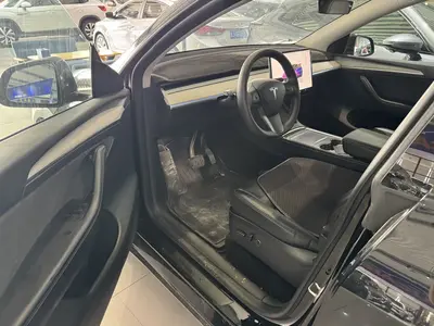 特斯拉 Model Y 2023款 后轮驱动版 thumbnail 3