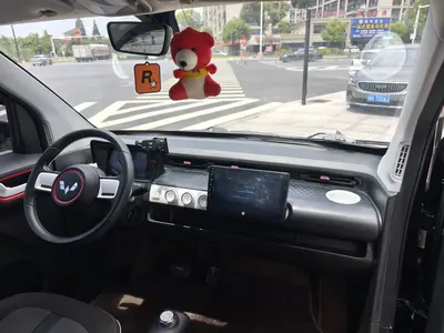 五菱汽车 宏光MINIEV 2022款 宏光MINI EV GAMEBOY 200km 玩咖款 磷酸铁锂 thumbnail 9