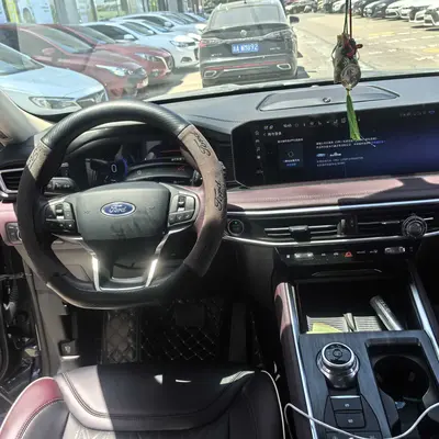 福特 探险者 2023款 EcoBoost 285 四驱钛金版 7座 thumbnail 4