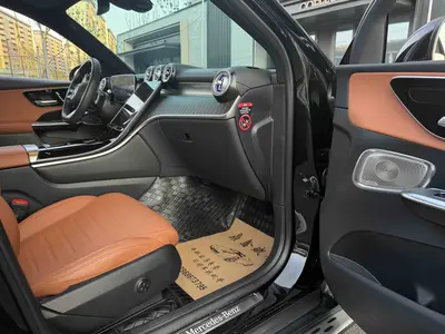 Mercedes-Benz GLC 2023 -Class Facelift GLC 300 L 4MATIC Sport 5-Seat thumbnail 15