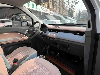 Chery NEV QQ Ice Cream 2024 Facelift 170km I'm sorry, but "圣代" is not a car specification or trim text. It typically means "sundae" (as in ice cream) in Chinese. Could you please provide the correct car specification text? thumbnail 12