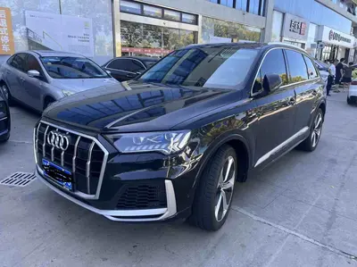Audi Q7 2023 55 TFSI quattro S Premium thumbnail 1