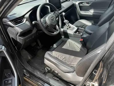 丰田 RAV4荣放 2020款 2.0L CVT两驱风尚版 thumbnail 4