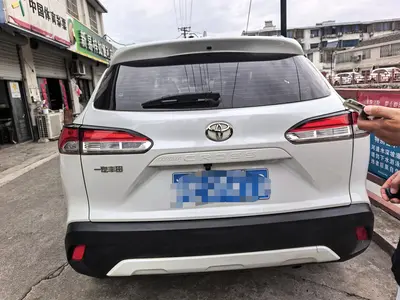丰田 卡罗拉锐放 2023款 2.0L 精英版 thumbnail 8