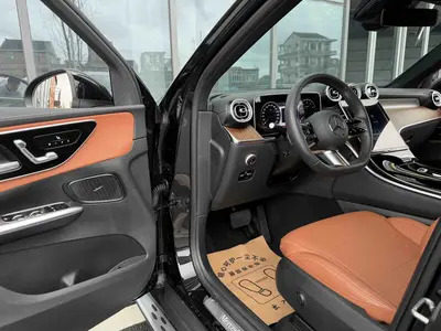 奔驰 GLC 2025款 级 改款 GLC 300 L 4MATIC 动感型 5座 thumbnail 16