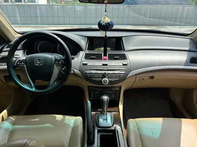 Honda Accord 2011 2.0L EX Navi