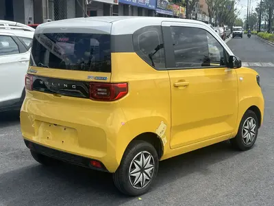 五菱汽车 宏光MINIEV 2021款 宏光MINI EV 马卡龙时尚款 磷酸铁锂 thumbnail 5