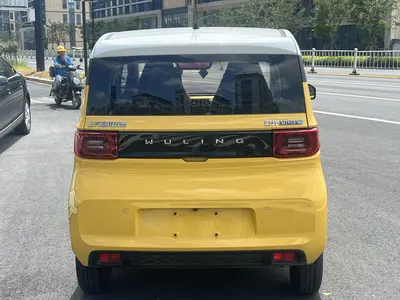五菱汽车 宏光MINIEV 2021款 宏光MINI EV 马卡龙时尚款 磷酸铁锂 thumbnail 6