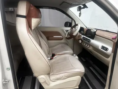 五菱汽车 宏光MINIEV 2024款 第三代 215km 进阶版 thumbnail 9