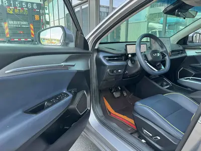 吉利几何 G6 2024款 500KM 尊贵型 thumbnail 6