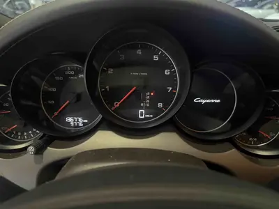 Porsche Cayenne 2011 3.0T thumbnail 5
