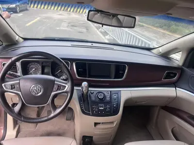 Buick GL8 2018 28T Luxury thumbnail 6