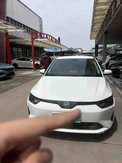 WM Motor 威马E5 2021 Facelift 500 Jikexing