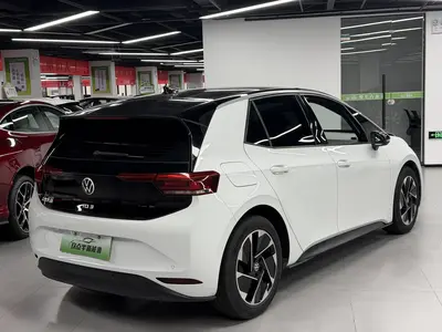 Volkswagen ID.3 2023 Pure Smart thumbnail 6