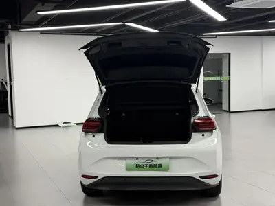 Volkswagen ID.3 2023 Pure Smart thumbnail 10