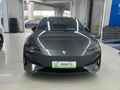 深蓝汽车 深蓝SL03 2022款 1.5L 1200增程版 thumbnail 3