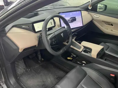 深蓝汽车 深蓝SL03 2022款 1.5L 1200增程版 thumbnail 5