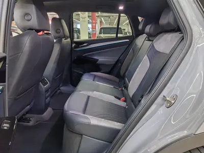 Volkswagen ID.4 CROZZ 2022 Long RangeLite PRO thumbnail 8
