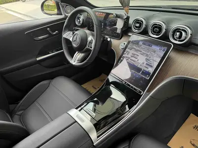 Mercedes-Benz C-Class 2023 C 260 L thumbnail 8