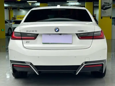 BMW i3 2022 eDrive 35 L