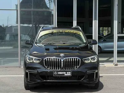 宝马 X5(进口) 2022款 X5 xDrive40i M运动套装 thumbnail 1