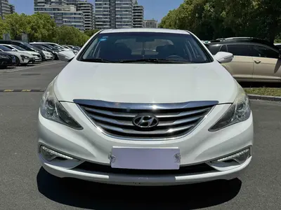 现代 索纳塔 2014款 八 2.0L 自动豪华版 thumbnail 3
