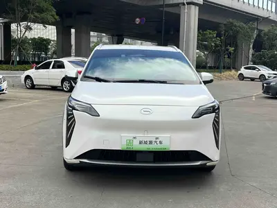 埃安 AION Y 2023款 Plus 80 乐享版 磷酸铁锂 thumbnail 3