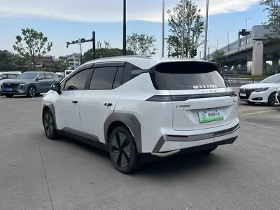 埃安 AION Y 2023款 Plus 80 乐享版 磷酸铁锂 thumbnail 14