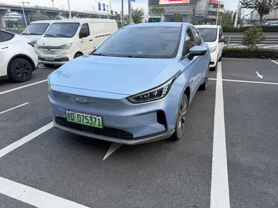 吉利几何 几何C 2022款 蓝莓C400 thumbnail 2