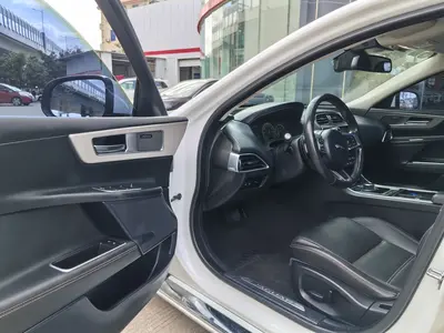 Jaguar XEL 2018 2.0T 250PS Prestige thumbnail 8