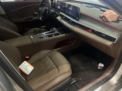 Chery 艾瑞泽8 2025 2.0T DCTJin thumbnail 5