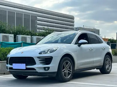 Porsche Macan 2017 2.0T thumbnail 2
